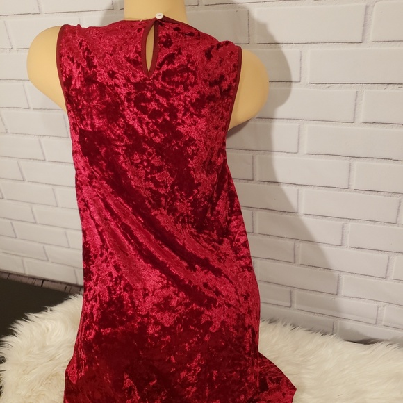 Vintage Ruby Velvet Crochet Dress - Picture 3 of 4